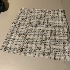 SHEIN Black and White Tweed Mini Skirt with Pearl Details